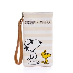 Vintro Snoopy Tan and White Sunglasses Pouch